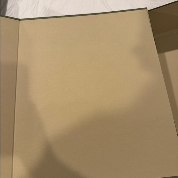 Gucci Gift Box - Picture 6 of 14